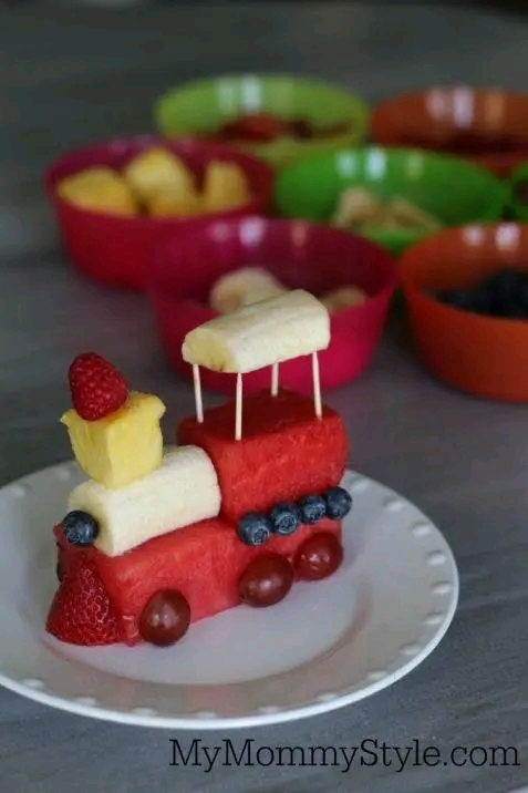 Ideas para hacer divertida y atractiva la fruta para los pequeños 😉😊Vía&nbsp;Pinterest.